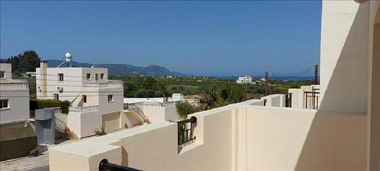Резиденция с бассейном и садом в престижном районе, Полис, Кипр