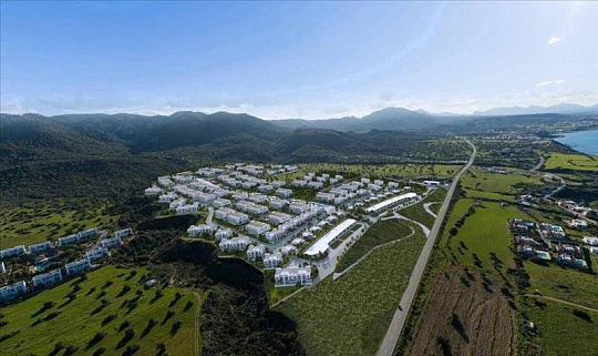 Новая резиденция с бассейнами, аквапарком и коворкингом в 250 метрах от моря, Эсентепе, Северный Кипр