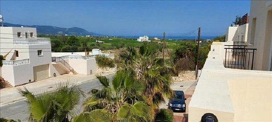 Резиденция с бассейном и садом в престижном районе, Полис, Кипр